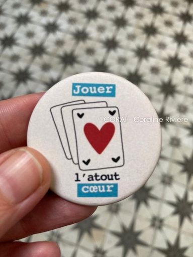 Coraï - badge "Jouer l'atout cœur"